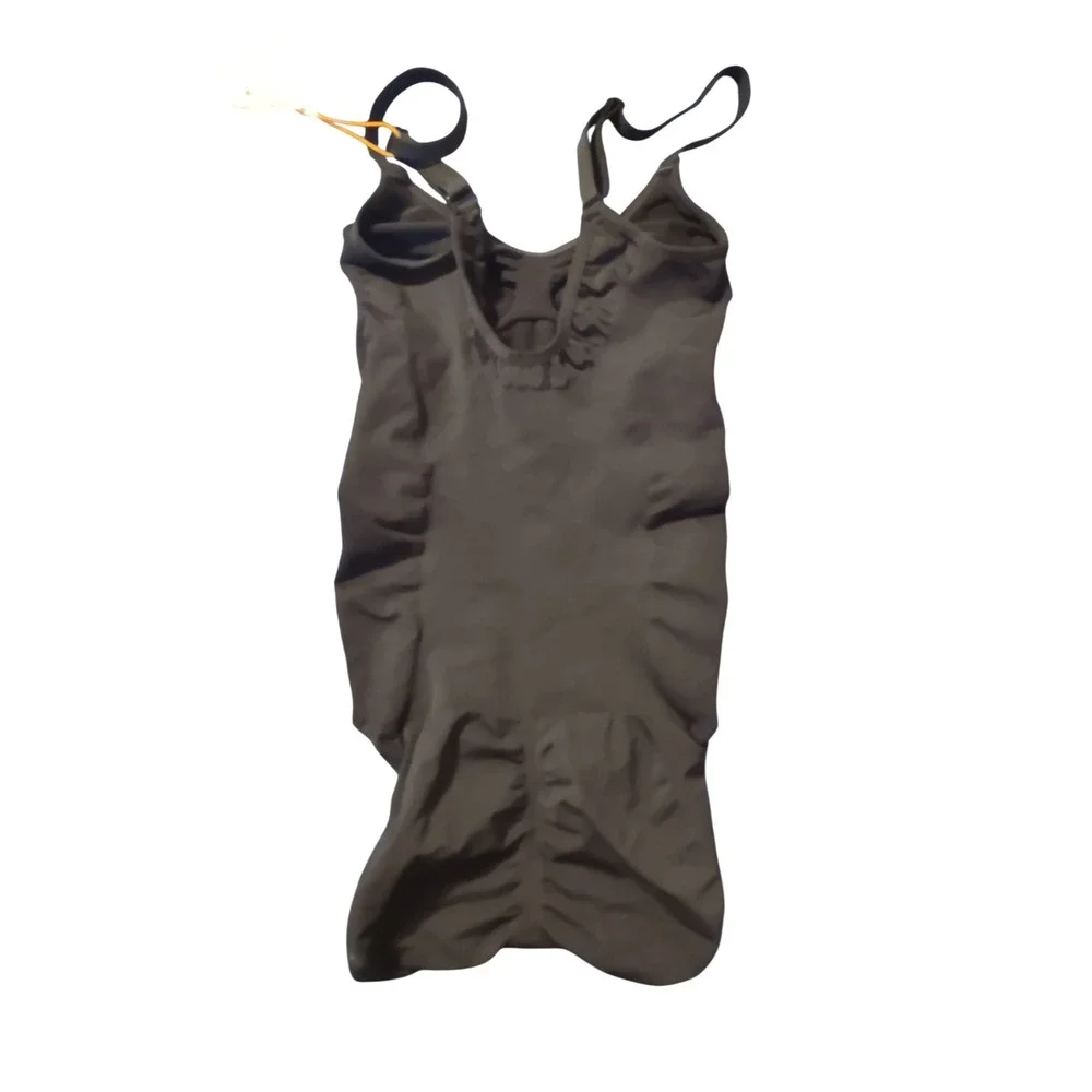 Quince Sculpting Bodysuit Black Shapewear Snap Closure Size S NWT